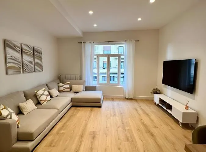 Colon -zurriola Beach San Sebastián